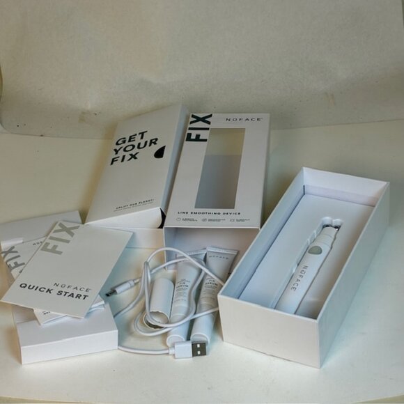 Nuface FIX MicroWand Microcurrent Device for Eyes, Lips & Lines w 2 Fix Serums - Picture 3 of 6